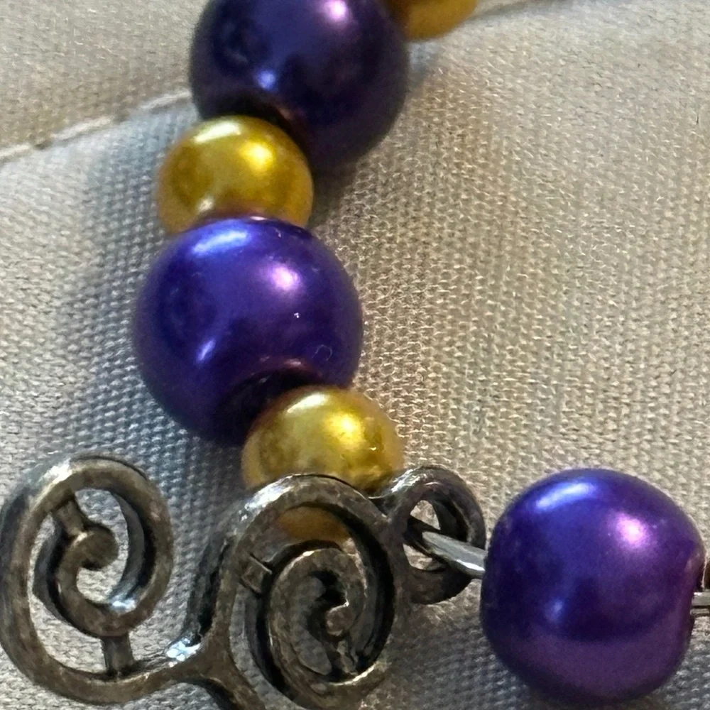 Wine glass tag stainless steel hoop gold/purple beads Celtic triple spiral